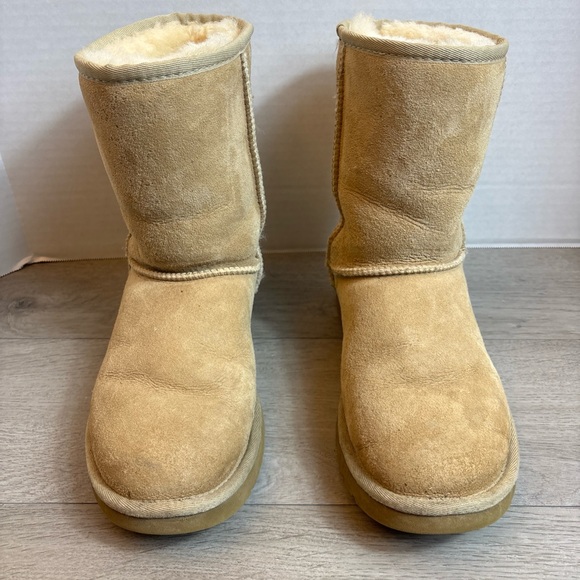UGG Shoes - UGG Women's Boots  Size 8 Height 7.5” Tall Fashion Boots - Chestnut